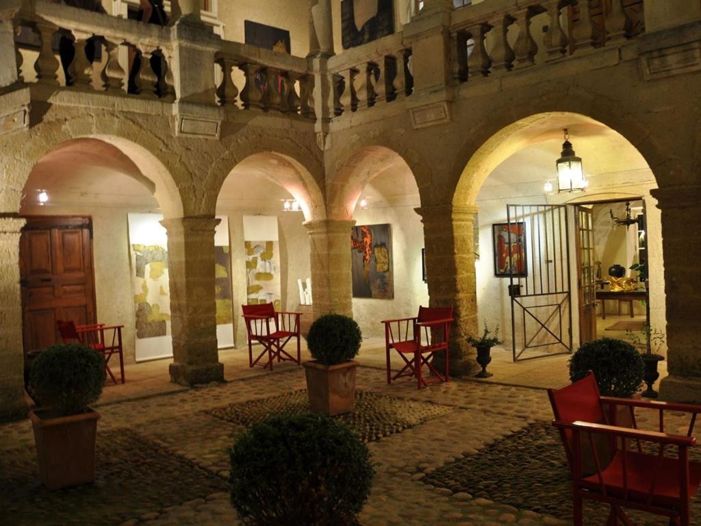 Chambres D'Hotes Chateau Beaupre Saint-Laurent-des-Arbres Buitenkant foto